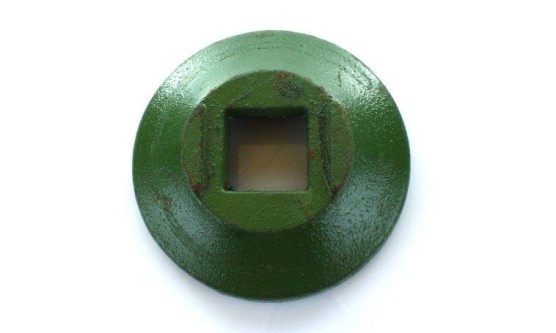 Nakładka krańcowa osi brony, otwór kwadratowy 30x30mm, na stronę wklęsłą talerza, brona talerzowa; 123602019/1