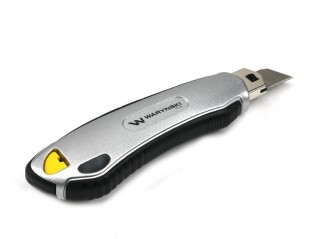 Nożyk łamany 18mm w aluminiowej obudowie z 6 ostrzami zapasowymi Waryński WMA901