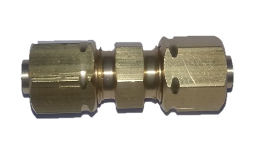 Łącznik, złączka redukcyjna przewodu hamulcowego Q4,75mm, pasuje do Ursus C-360; 46620000