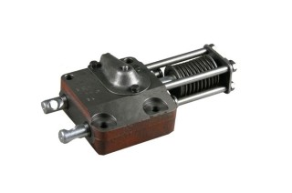 Rozdzielacz hydrauliczny wzmacniacza 6-CYL C-385 86142100