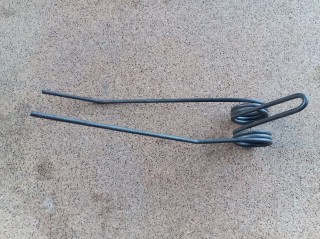 Palec zgarniający podwójny 5,5 mm siewnika poznaniak 304330003