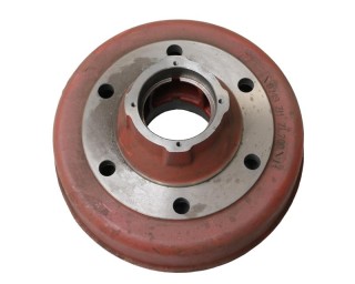 Piasto-bęben, otwory na szpilki 18mm; Rozrzutnik przyczepa 2213020350 Produkt krajowy