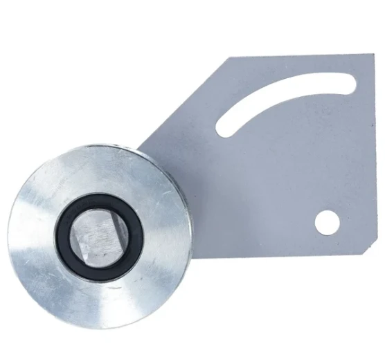 Napinacz paska sprężarki kompletny, pasuje do ciągników 4-cylindrowych Perkins A4.236 / A4.248, MF 290 i Ursus 5314; 3132137K91 Univversal